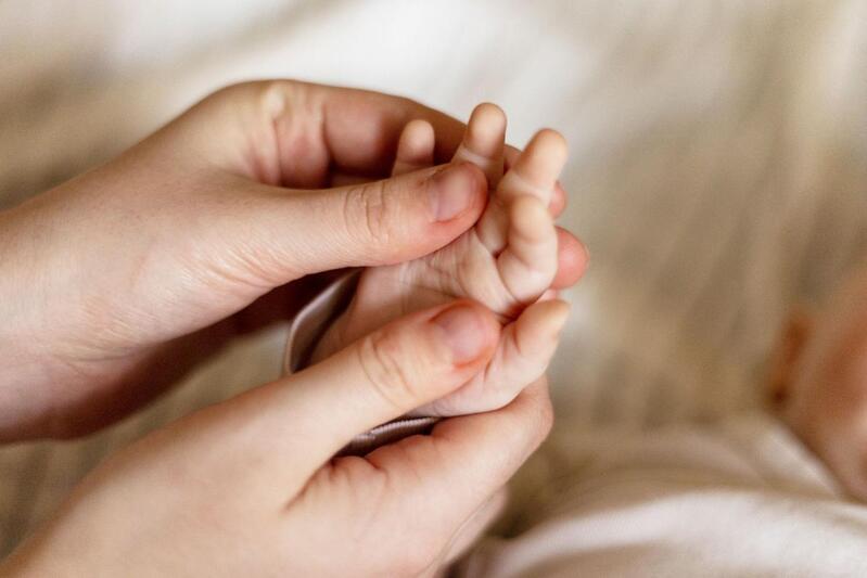Le toucher, un besoin essentiel pour b&eacute;b&eacute;